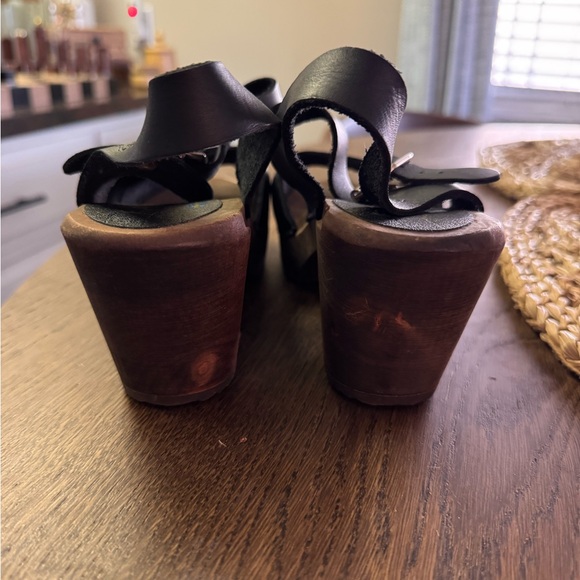 Lotta From Stockholm Peep Toe Mid Heel Clogs - Picture 3 of 6